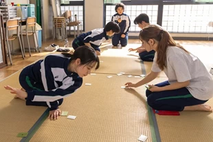 Chihayafuru: Meguri Episode 3 Sub Indo