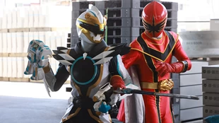 No.1 Sentai Gozyuger Episode 32 Sub Indo