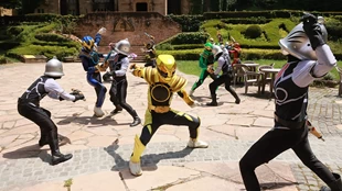 No.1 Sentai Gozyuger Episode 39 Sub Indo