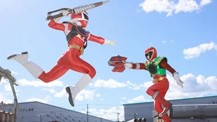 No.1 Sentai Gozyuger Episode 46 Sub Indo